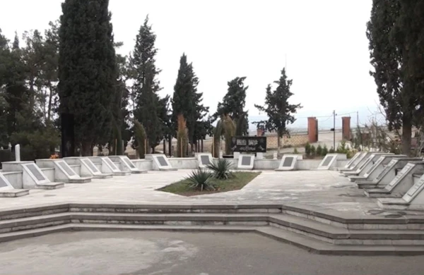 Gəncə Fəxri Xiyabanında dəfn olunan 19 əcnəbi pilotlar&nbsp;&nbsp;KİMLƏRDİR?&nbsp;&nbsp;