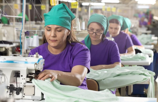 Sovet zavodlarında nahar niyə hamı üçün eyni saatda idi?&nbsp;&nbsp;