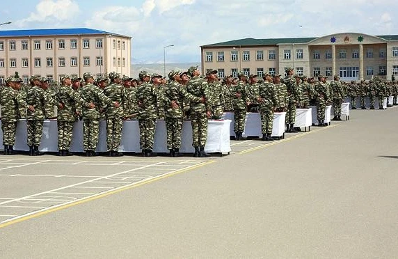 Bədənində döymə olanlar hərbi xidmətə çağırılmır?