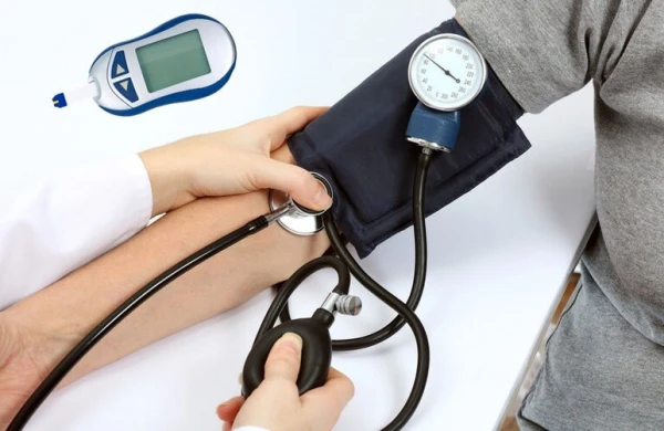 Təzyiqi ayaqdan da ölçmək olurmuş&nbsp; &nbsp; &nbsp;—&nbsp; &nbsp;HƏKİM AÇIQLADI