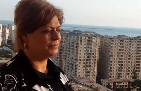 Tik-Tok-un "ba(ə)laları   —     Ramidə  Allahverdiyeva  YAZIR