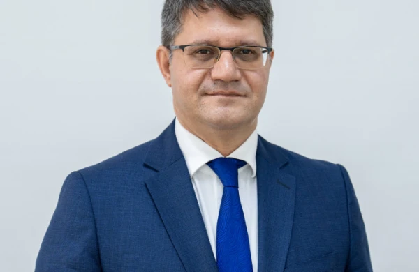 Bakıda "imtahan" verdiyi anda Gəncədə çıxış edir... - Saxtakarlıq&nbsp;