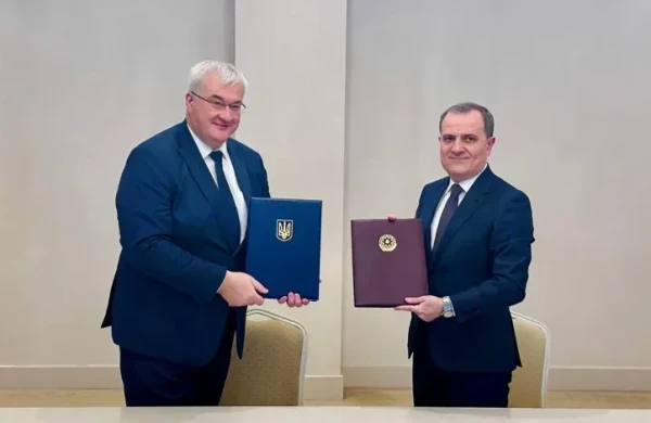 Azərbaycan və Ukrayna saziş İMZALADI 