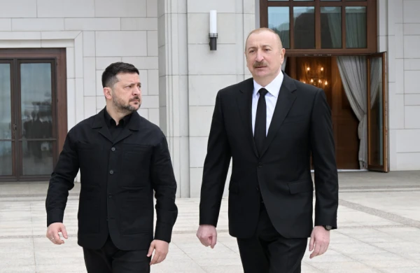 Zelenskinin "Bakı" təklifi: Azərbaycan sülhün yeni ünvanı ola bilərmi? – Politoloq Şərhi  