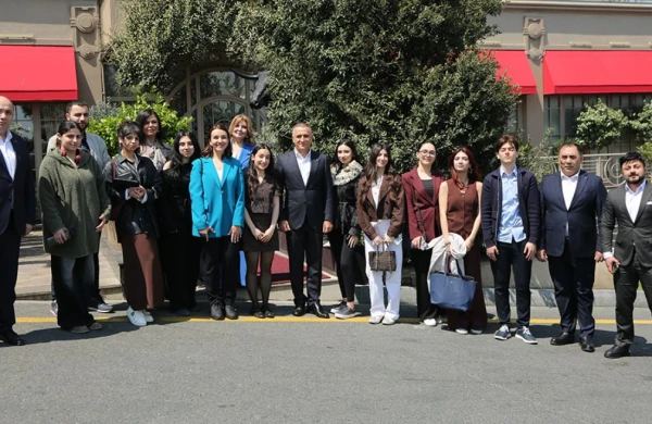 “Senior Talks” layihəsinin davamı: Aydın Veysəloğlu ADA tələbələri ilə yenidən görüşdü&nbsp;