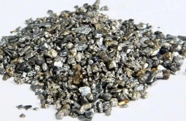 Yerdə tapılır: qramı 17 min manatdır...&nbsp;