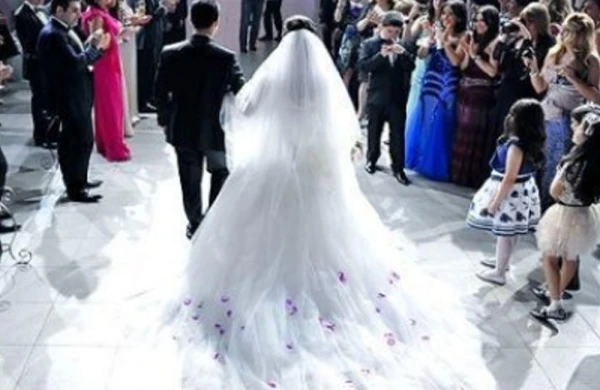 Toy günü gəlinlərin bu hərəkətinin səbəbi BƏLLİ OLDU