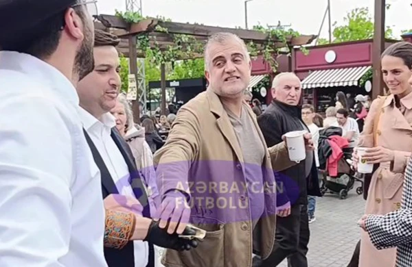 Tahir Gözəl festivalda ona çay verənə 50 manat bəxşiş verdi - Video&nbsp;