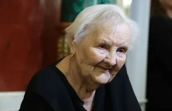 Putin ilk müəllimini iqamətgahında qonaq ETDİ