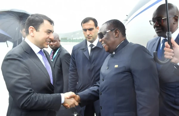Zimbabvenin Vitse-prezidenti WUF13-də iştirak üçün Azərbaycana gəlib&nbsp;