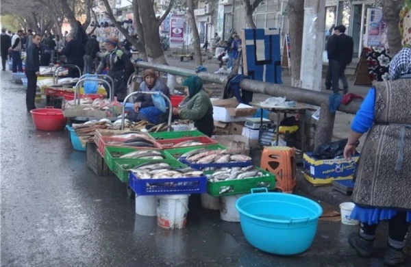 Küçə ticarəti QADAĞAN OLUNUR?&nbsp;