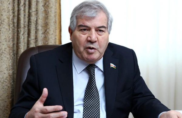 SABİR  RÜSTƏMXANLI: DƏYİŞMƏZ  VƏ  ƏBƏDİ  ÜNVANIMIZ&nbsp; &nbsp;—&nbsp; Sabir Abdin YAZIR