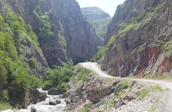 Quba rayonundan kiçik olan 28 ölkə hansılardır? — SİYAHI