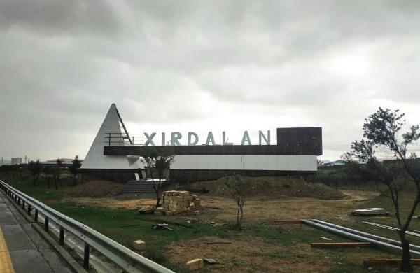 Xırdalanda tikilən çoxmərtəbəli binadan ŞİKAYƏT - VİDEO&nbsp;