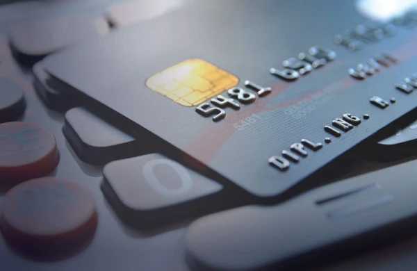 Azərbaycanda ödəniş kartlarının sayı 9% artıb