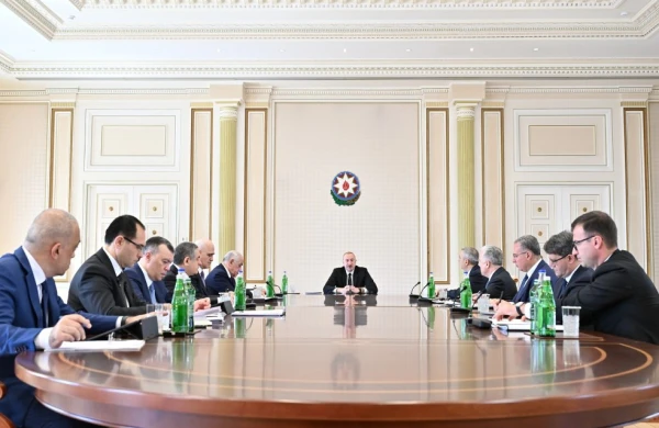 Prezident İlham Əliyev müşavirə keçirir - Bu məsələlərə görə 