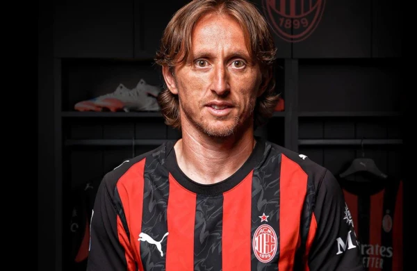 Modriç futboldan gedir