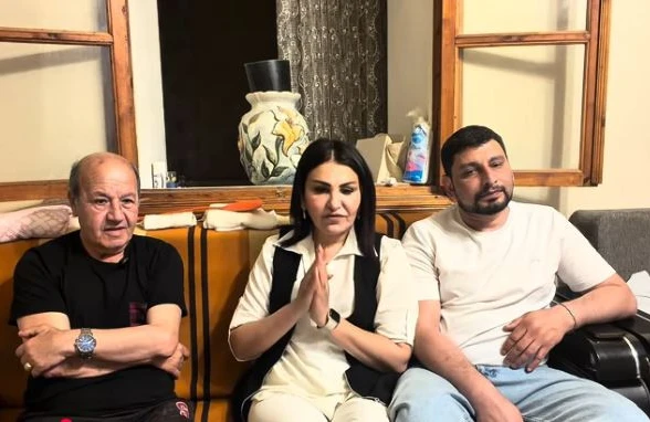 Əli Mirəliyevin evindən görüntülər: Bacısı görün kim imiş&nbsp; +VİDEO