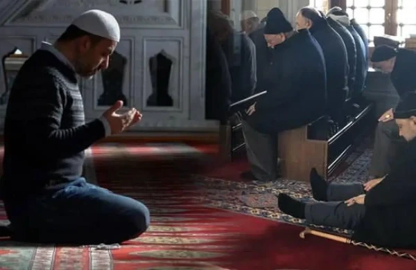 Bayram namazı necə qılınır?— Qurban Bayramıdır