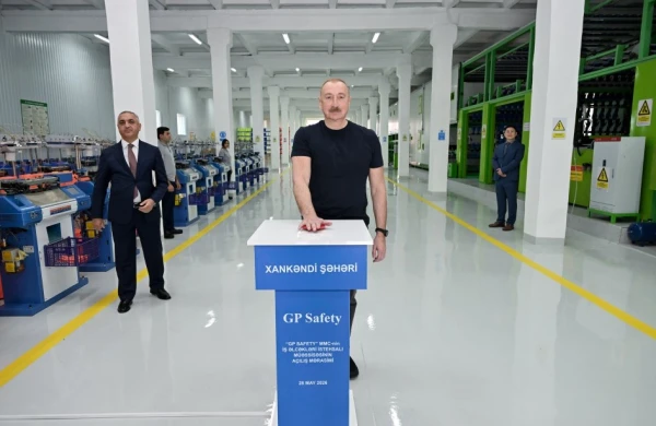 Prezident  yeni müəssisənin açılışını etdi