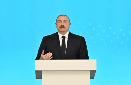 İlham Əliyev:İndi investisiyalarımızı xaricə yönəldirik