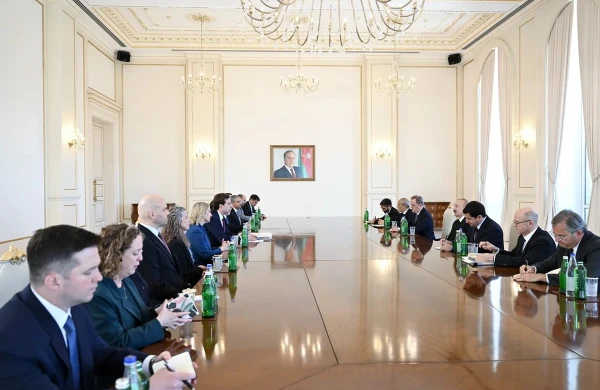 İlham Əliyev ABŞ Dövlət katibinin köməkçisini qəbul edib 