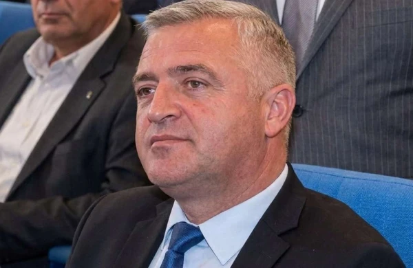 Qalmaqallı məmura cinayət işi açıldı&nbsp;