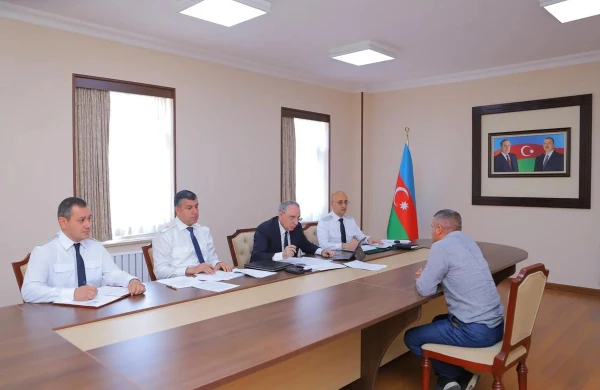 Kamran Əliyev Naxçıvanda vətəndaşları qəbul edib 