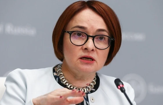 Elvira Nabiullina "itib": Mərkəzi Bankda GƏRGİNLİK