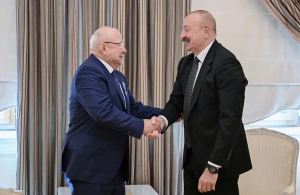 İlham Əliyev Qurban Qurbanova "Dostluq" ordenini təqdim edib&nbsp;