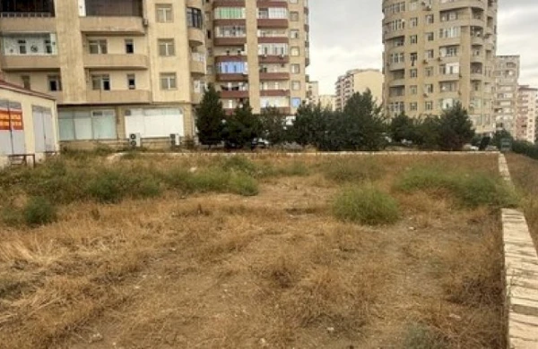Yasamalda torpaq niyə bahadır? 700, 800 min...&nbsp;