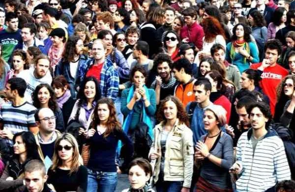 Bu ölkədə yaşayan azərbaycanlıların sayı açıqlandı 