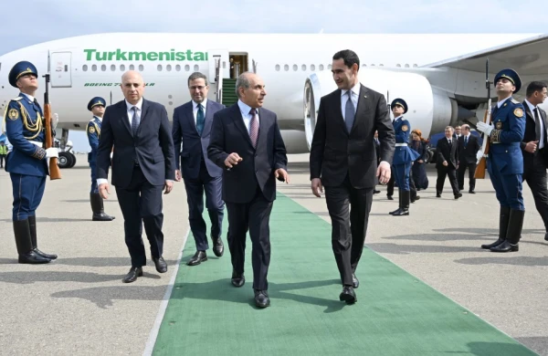 Berdiməhəmmədov Azərbaycana GƏLDİ