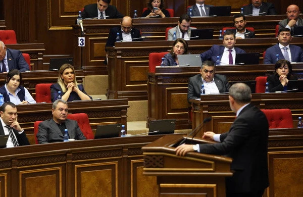 Paşinyan: Spikerliyə namizədin adı bu gün bilinəcək
