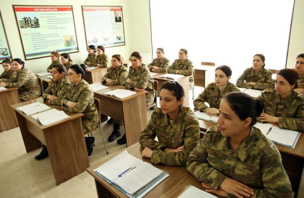 Azərbaycan Ordusundakı qadınların sayı açıqlandı&nbsp;