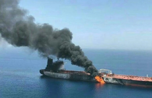 Hörmüz boğazında tanker vurulub&nbsp;