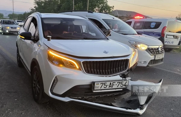 Babək rayonunda&nbsp; iki avtomobil toqquşub, üç nəfər xəsarət alıb&nbsp;