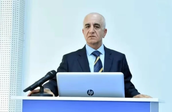 Rektor ona vəzifə verdi - FOTO