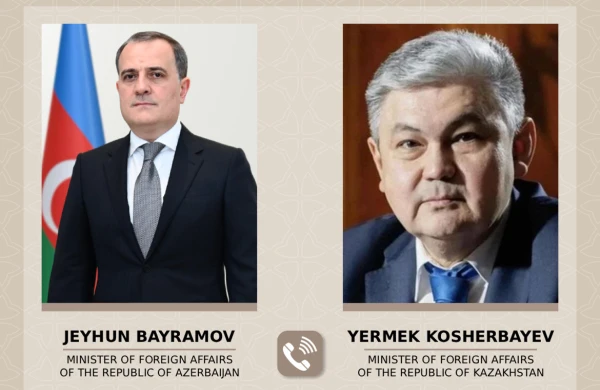 Ceyhun Bayramov qazaxıstanlı həmkarı ilə danışıb
