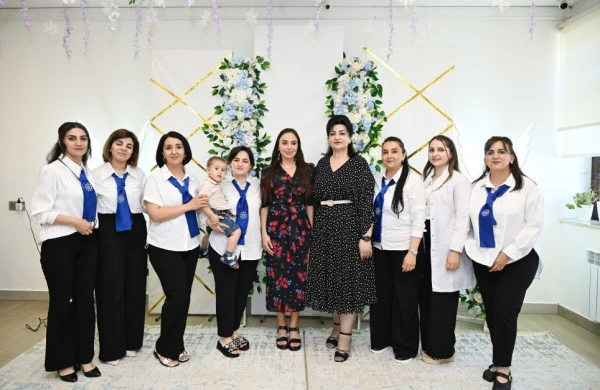 Leyla Əliyeva Şəkidə Uşaq evi sosial xidmət müəssisəsinin sakinləri ilə görüşüb&nbsp;