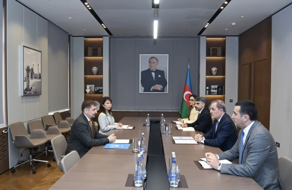 Ceyhun Bayramov Dmitri Şlapaçenkonu qəbul edib