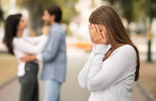 Xəyanətə görə kompensasiya: Qanun nə deyir?