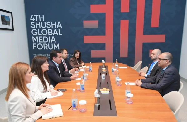 Hikmət Hacıyev Şuşada Türkiyə nümayəndə heyəti ilə görüşüb&nbsp;