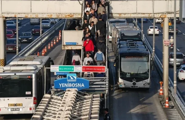 İstanbulda ictimai nəqliyyat bahalaşdı - YENİ QİYMƏTLƏR&nbsp;