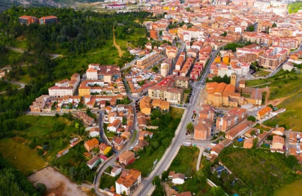 Bu kəndə köçənlərə ev və maaşlı iş verilir&nbsp;