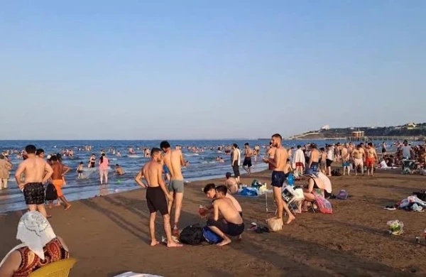 Bakı çimərliklərində təhlükə iddiası: azyaşlı qızlara yaxınlaşan şəxs axtarılır