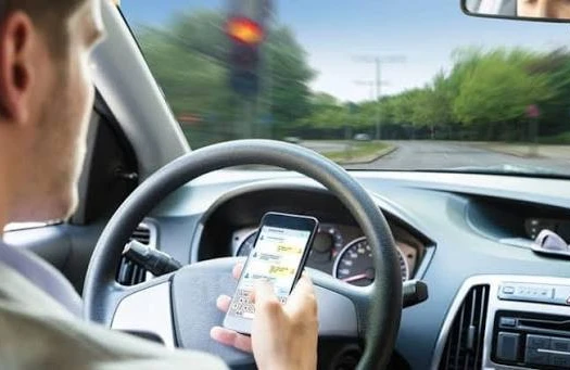 Şəxsi telefondan və avtomobildən iş üçün istifadə edənlərə ödəniş edilməlidirmi? – EKSPERT AÇIQLAMASI&nbsp;&nbsp;
