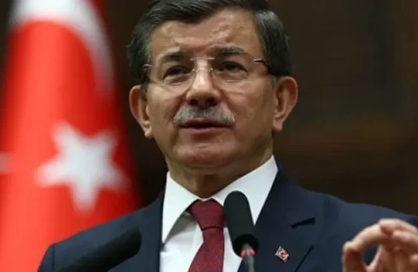 Əhməd Davudoğlu siyasətdən getdi&nbsp;