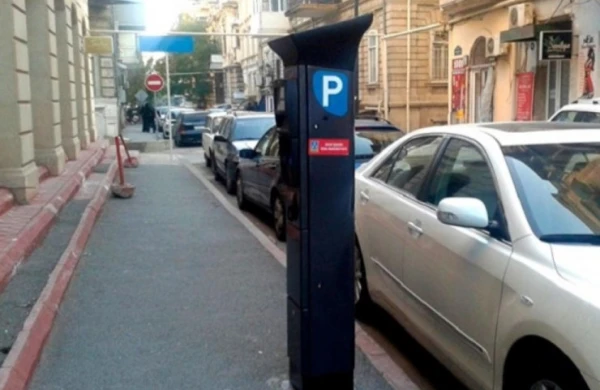 Küçə və ticarət mərkəzlərində parkinq qiymətləri necə tənzimlənir? – Ekspert fərqləri açıqladı&nbsp;&nbsp;