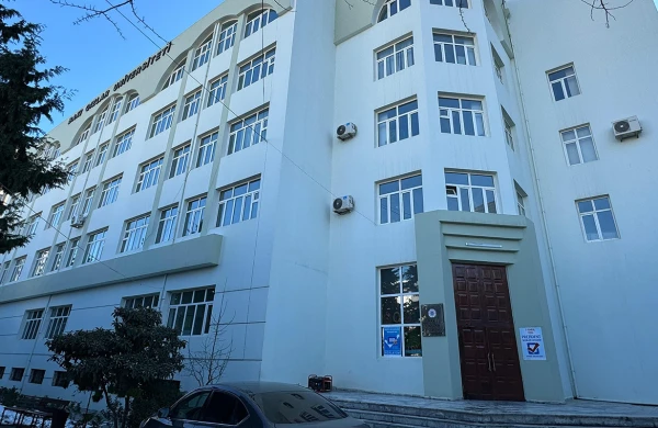 Bakı Qızlar Universiteti bağlandı 